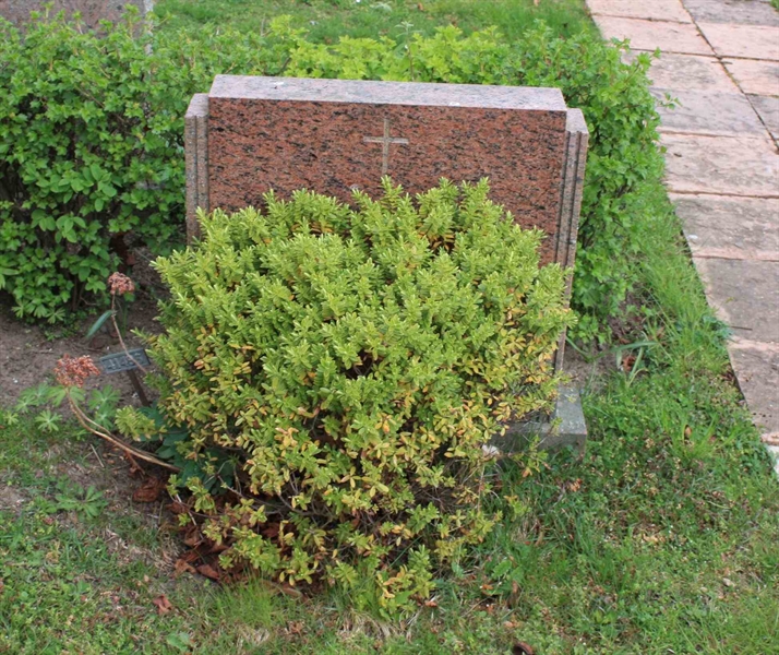 Grave number: Ö U06    14