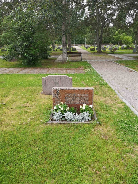 Gravnummer: NK 09    42