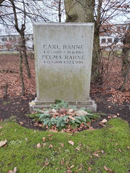 Grave number: Ö 32y     9a, 9b