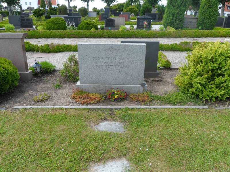Grave number: ÖV G    25, 26