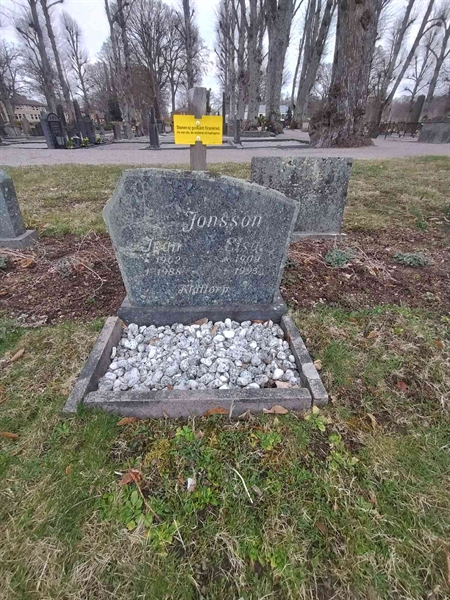 Grave number: VK I    33, 34