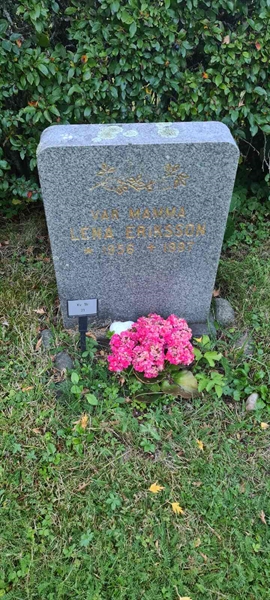 Grave number: M 18   21