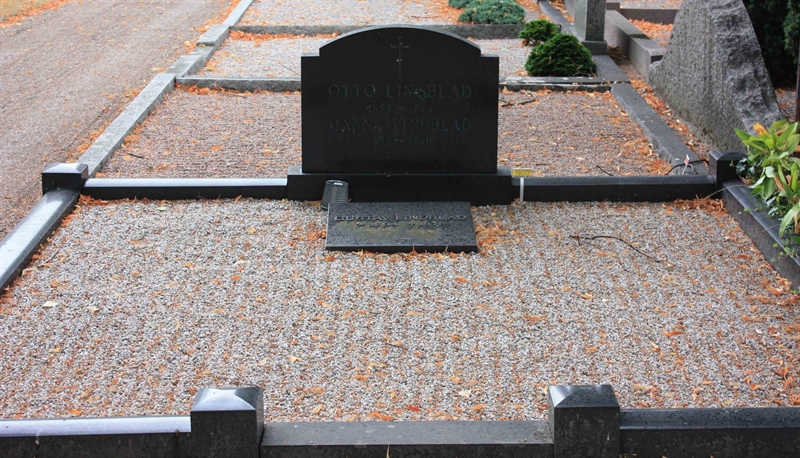 Grave number: Ö 19y    75, 76