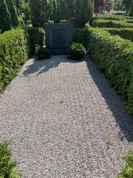 Grave number: NK VI    41
