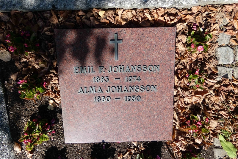 Grave number: TR U1     1