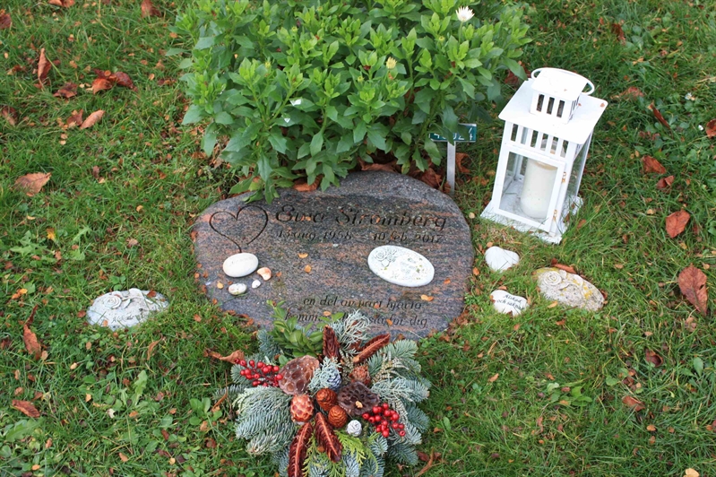 Grave number: Ö U09    24