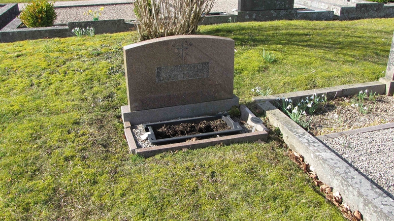 Grave number: HJ  1371