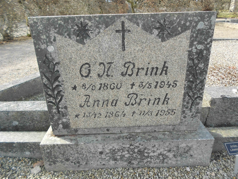Grave number: NÅ M2    25, 26