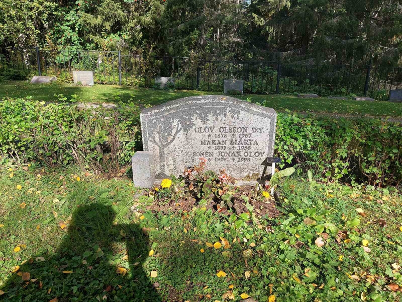 Grave number: FÖ 4    93, 94