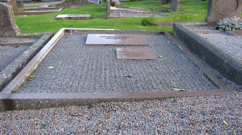 Grave number: HG SVALA   676, 677