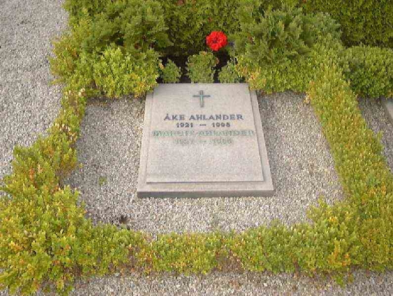 Grave number: NK Urn r   25 a