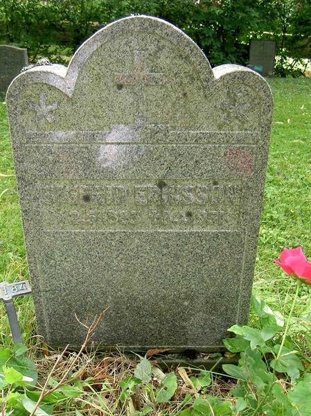 Grave number: 1 E  184