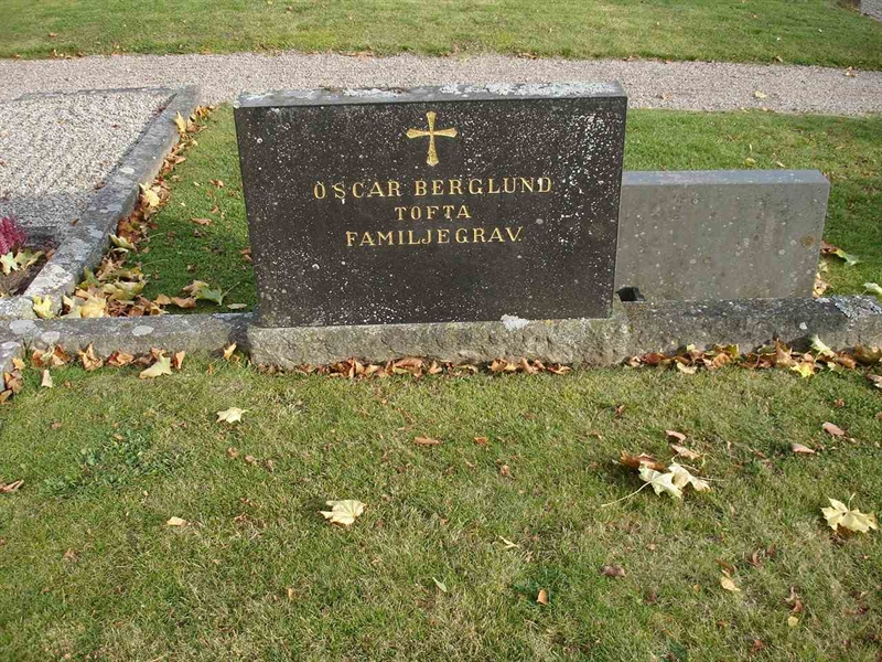 Grave number: FG D    12, 13