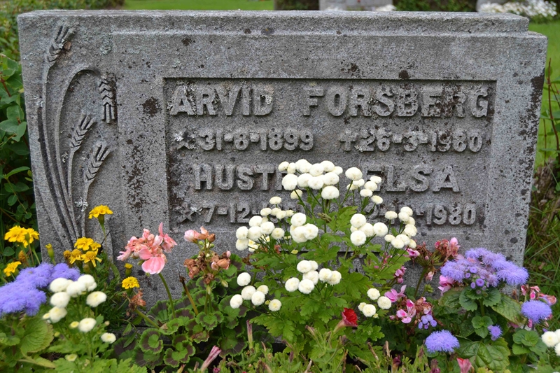 Grave number: 11 6   678-680