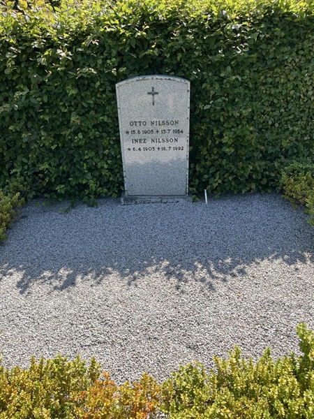 Grave number: NK G    11