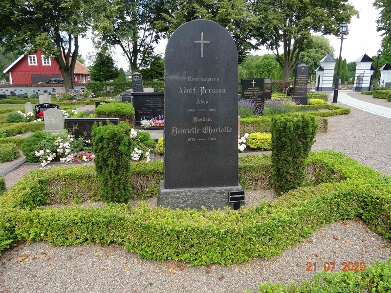 Grave number: NK 1 DI    15, 16, 17