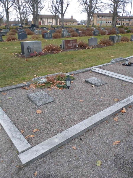 Grave number: VK C    66, 67, 68, 69