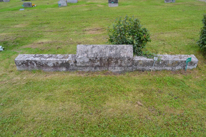 Grave number: 1 K   128