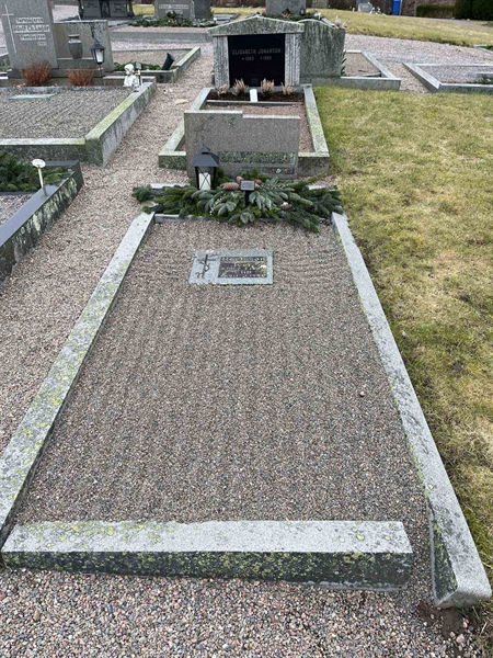 Gravnummer: 3 D    23