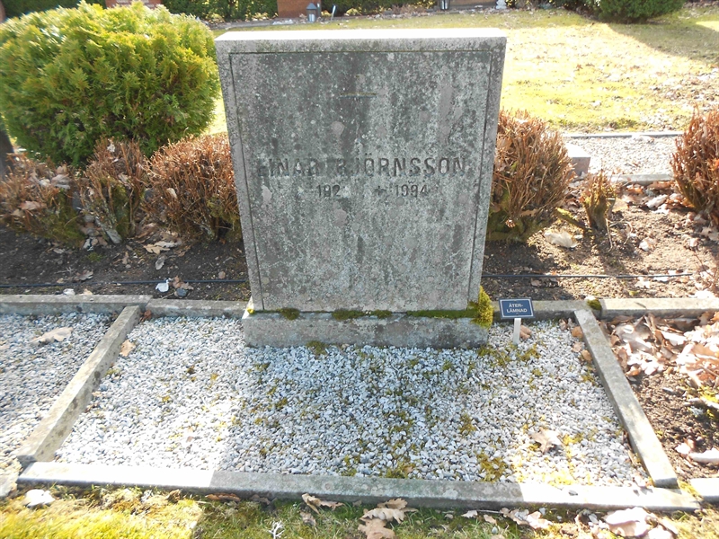 Grave number: NÅ N5    23