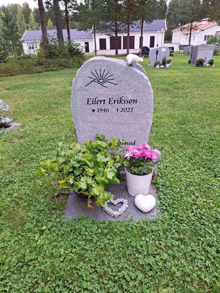 Grave number: 2 Q  2756