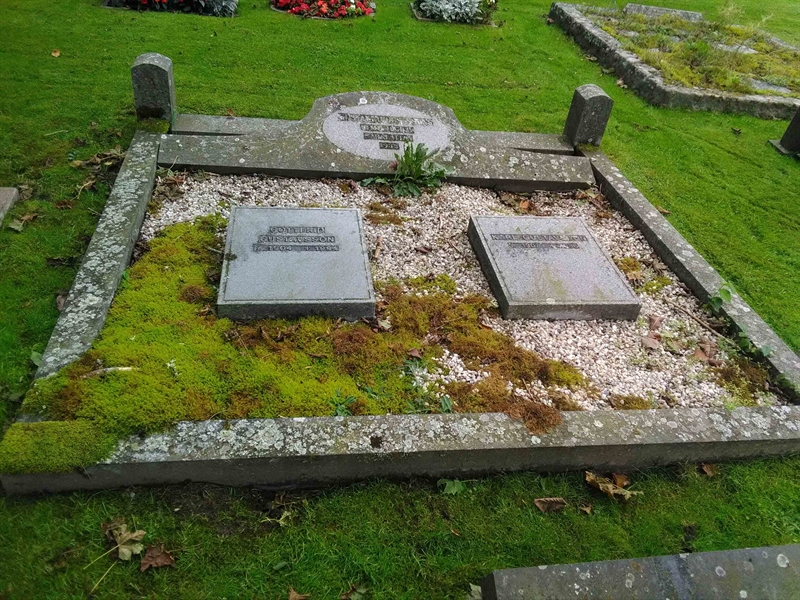 Grave number: ÅS G G   104, 105