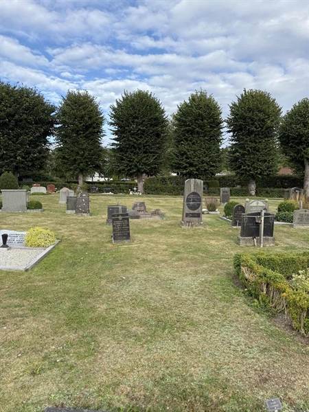 Grave number: ON C   275, 276