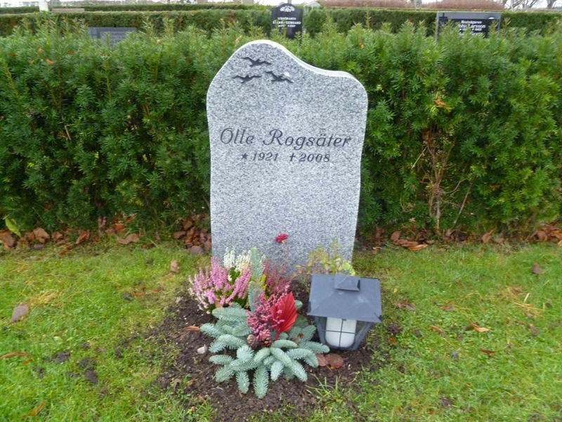 Grave number: ROG D  166A, 166B