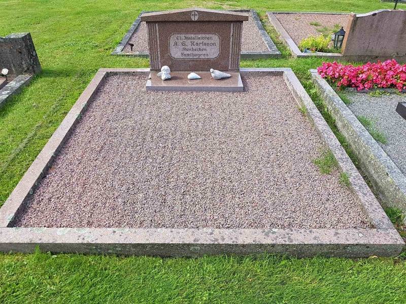 Grave number: 06 60137