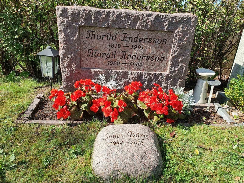 Grave number: SK SV     3
