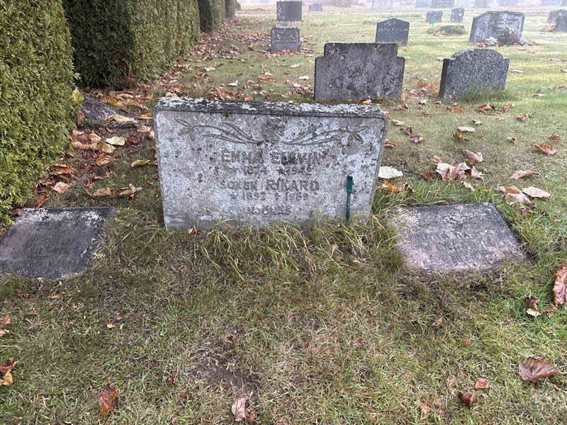 Grave number: 3 Ö O    83
