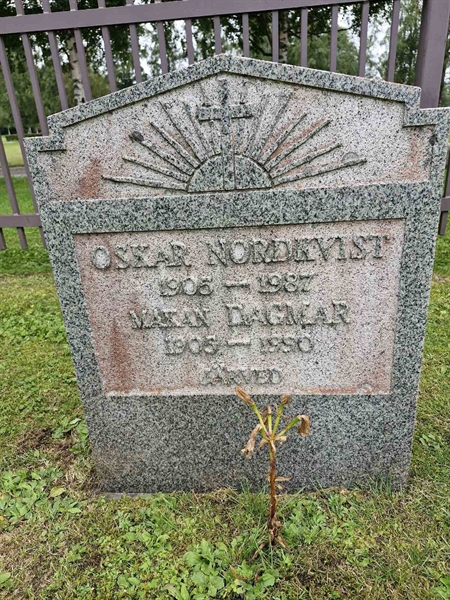 Grave number: AK D  5143