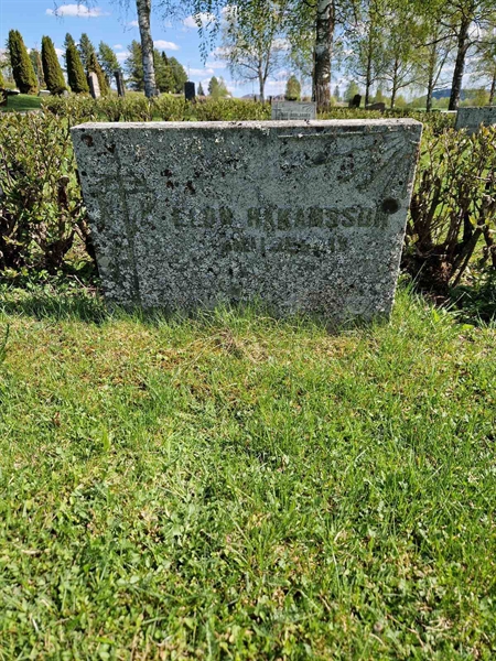 Grave number: 501 19 3720-3722