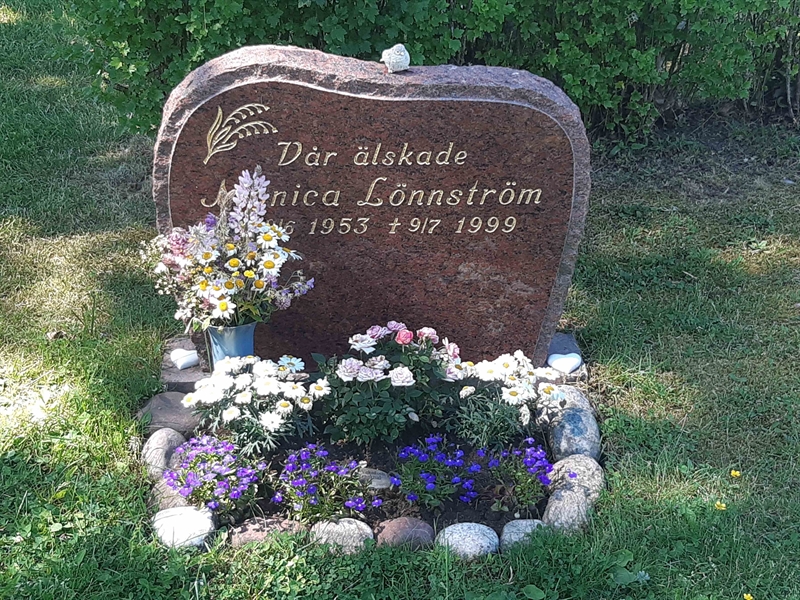 Grave number: JÄ 12    91