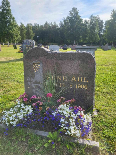 Grave number: 001 4  3184