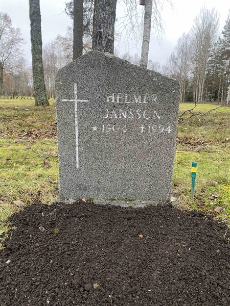 Grave number: 1 23      8