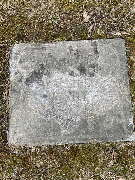 Grave number: R 3    67-E