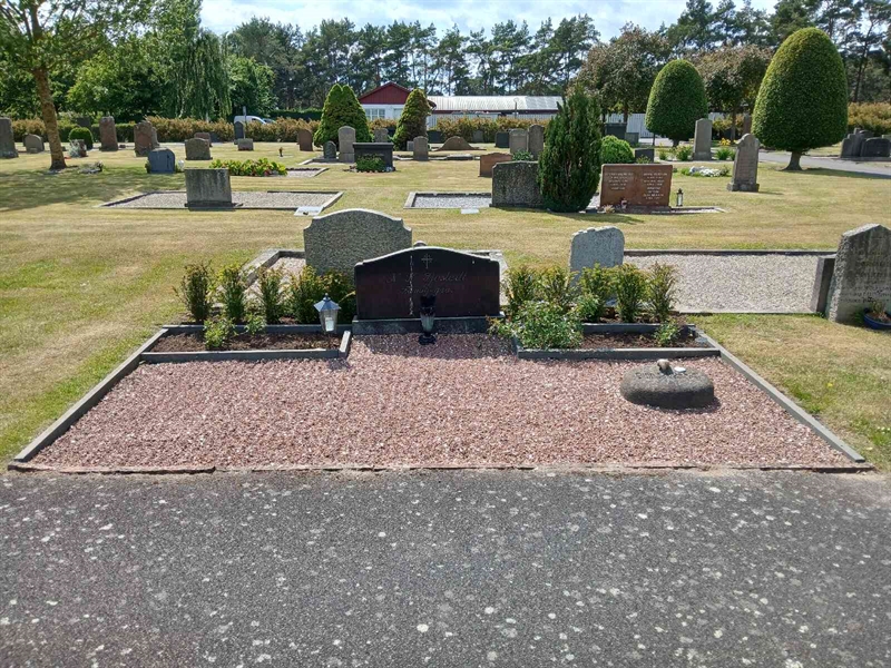 Grave number: NY G    20, 21, 22