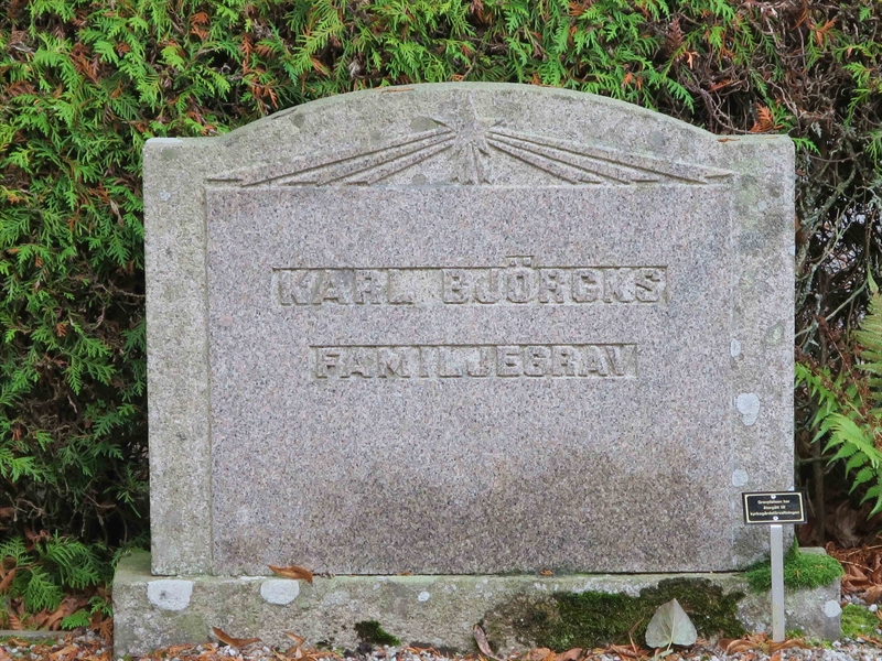 Grave number: HÖB 5   128