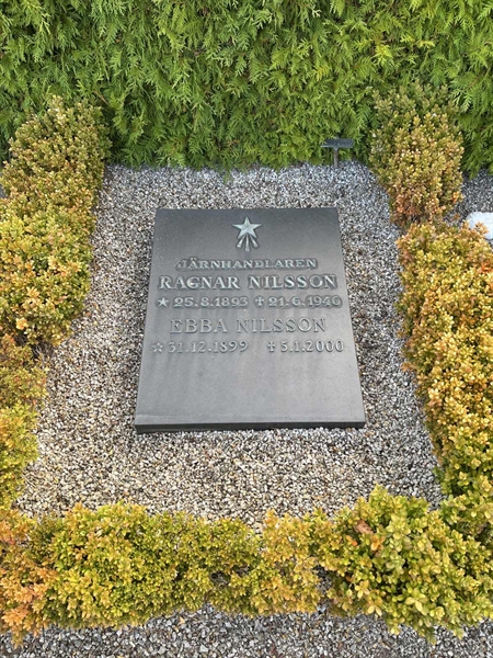 Gravnummer: NK Urn L    13