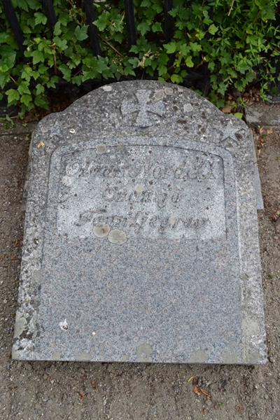 Grave number: 1 B    59