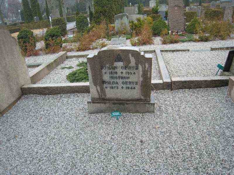 Grave number: NK V   169