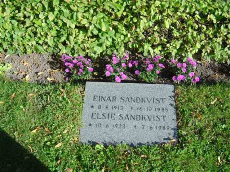 Grave number: FLÄ URNL    95