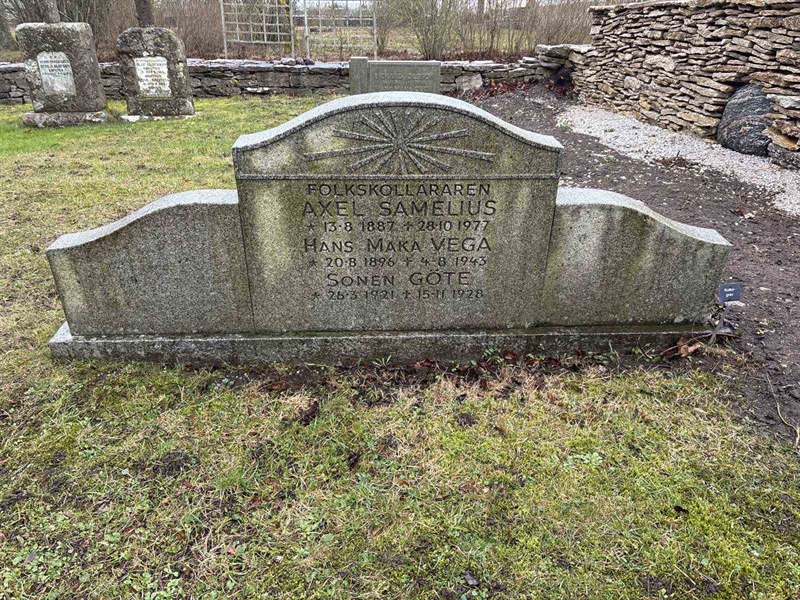 Grave number: Ar E 12
