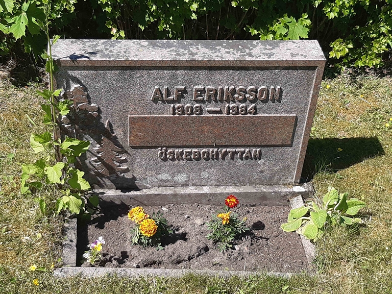 Grave number: JÄ 10    22