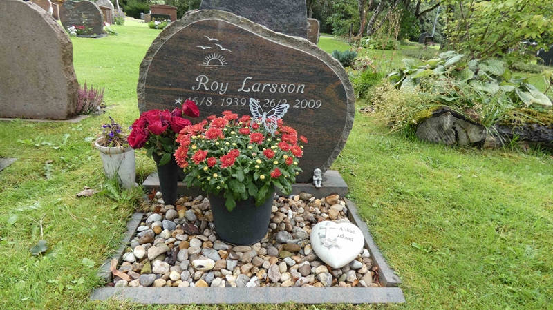 Grave number: SN M    11U