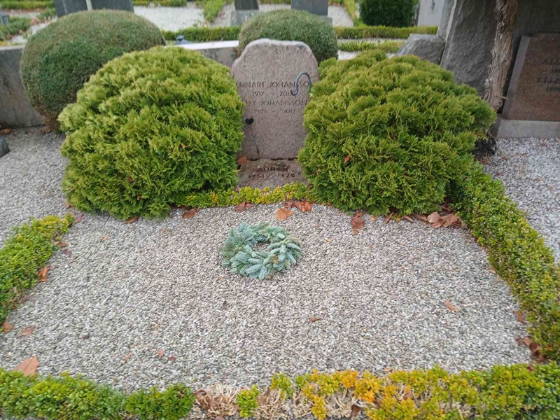 Grave number: FE A   116, 117