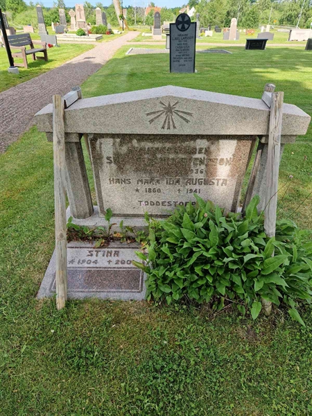 Grave number: 05 R  113