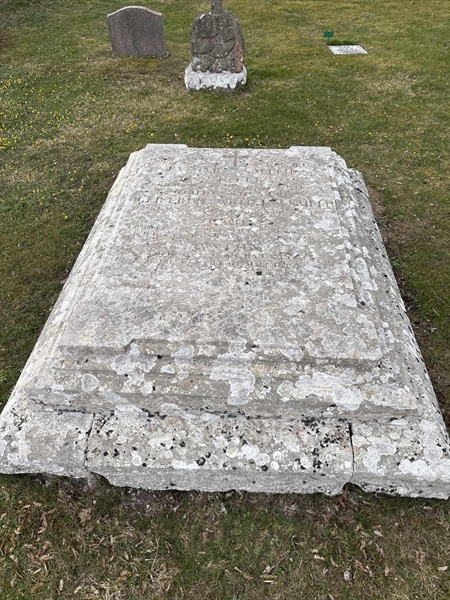 Grave number: LO 185A