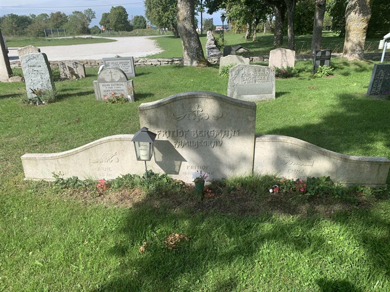 Grave number: Ar B    30